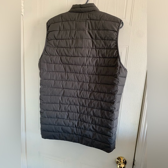 LIKE NEW Jack & Jones Essentials Vest Matte Dark Grey Large - Picture 5 of 8